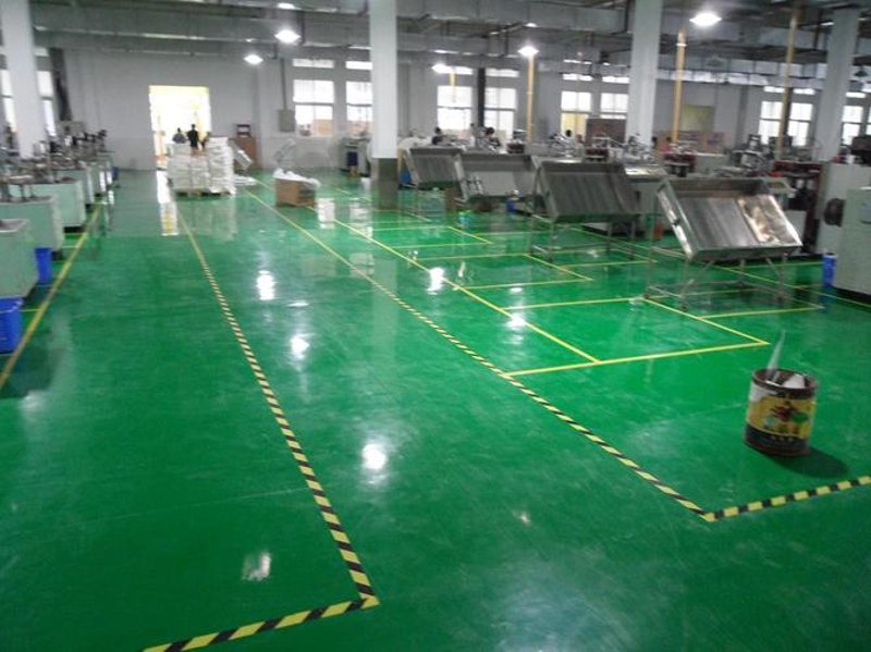 环氧地坪施工与金刚砂耐磨地坪：如何选择合适的地坪工程公司